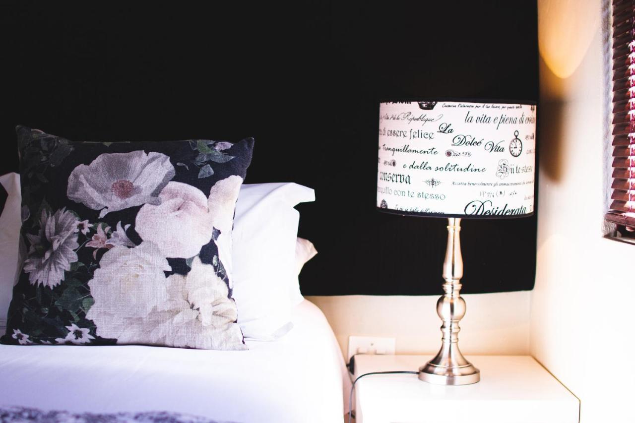 Swellendam Self Catering Villa ภายนอก รูปภาพ