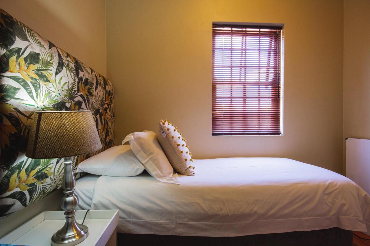 Swellendam Self Catering Villa ภายนอก รูปภาพ