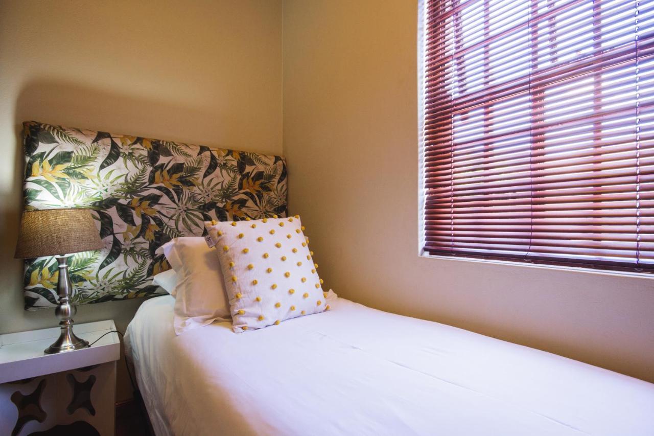 Swellendam Self Catering Villa ภายนอก รูปภาพ